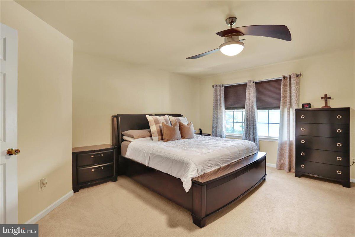 MEADOWBROOK - Residential