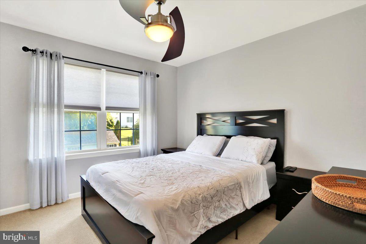 MEADOWBROOK - Residential