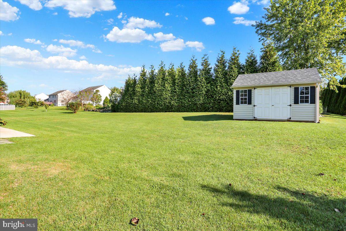 MEADOWBROOK - Residential