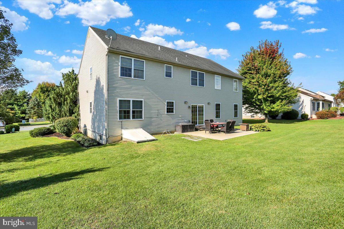 MEADOWBROOK - Residential