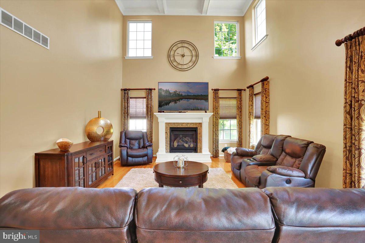 MEADOWBROOK - Residential