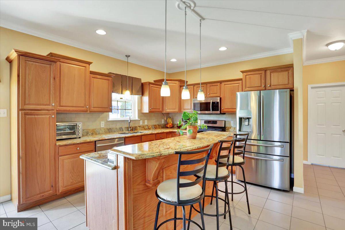 MEADOWBROOK - Residential