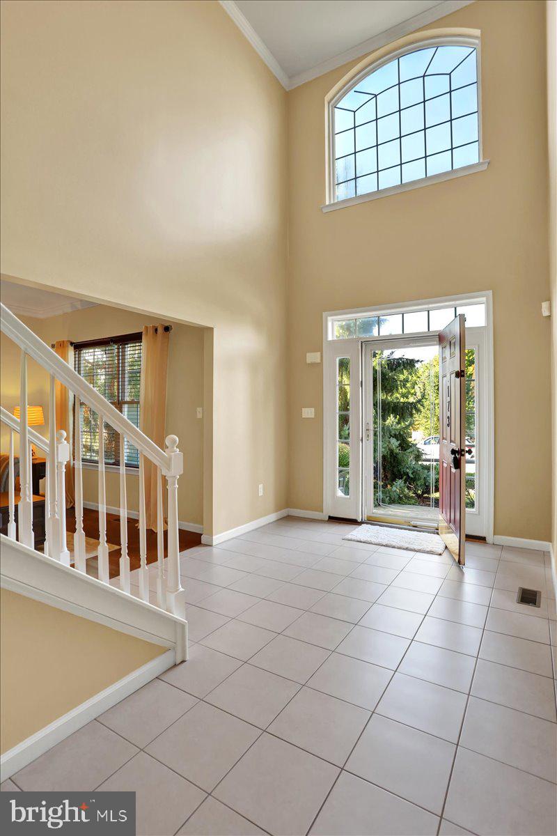 MEADOWBROOK - Residential