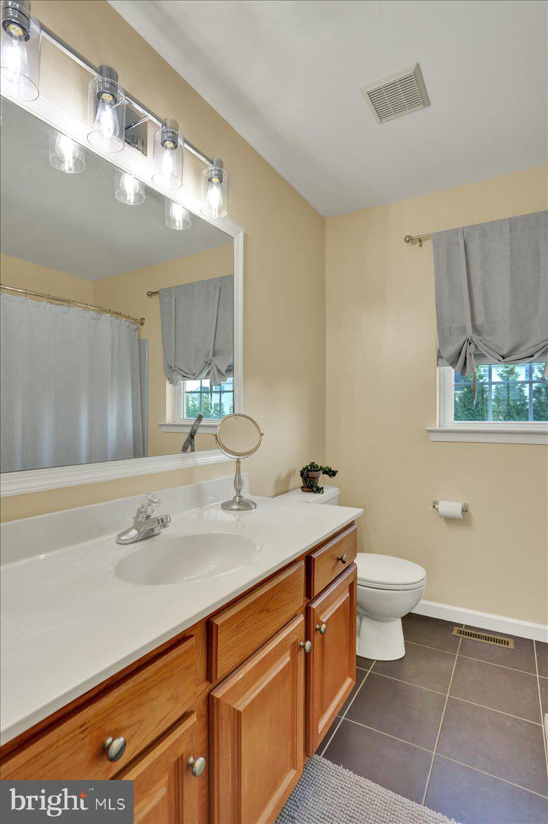 MEADOWBROOK - Residential