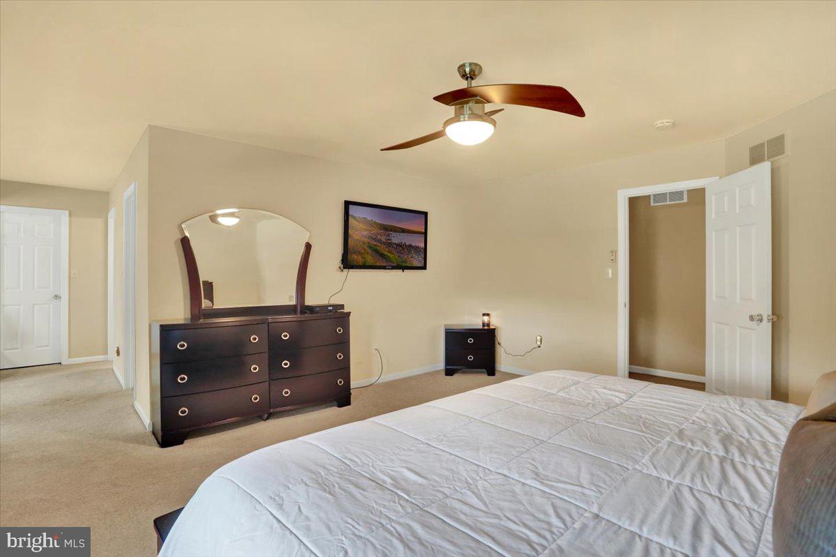 MEADOWBROOK - Residential