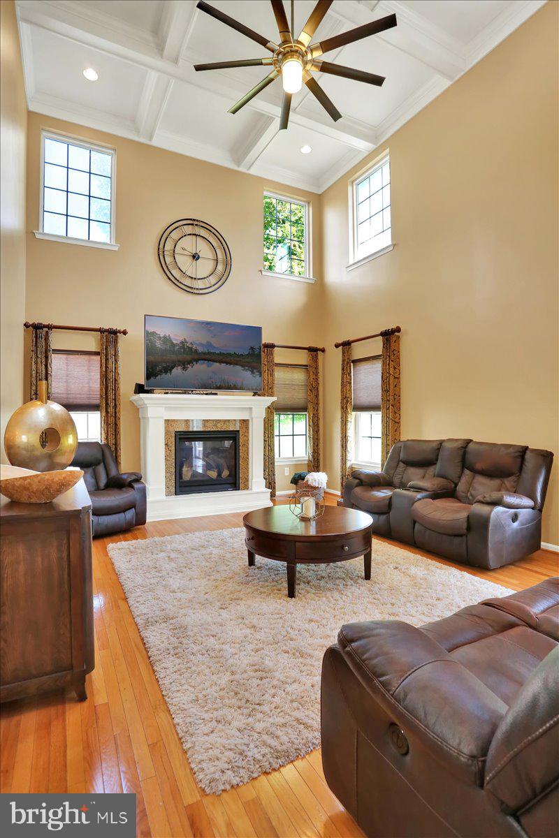 MEADOWBROOK - Residential