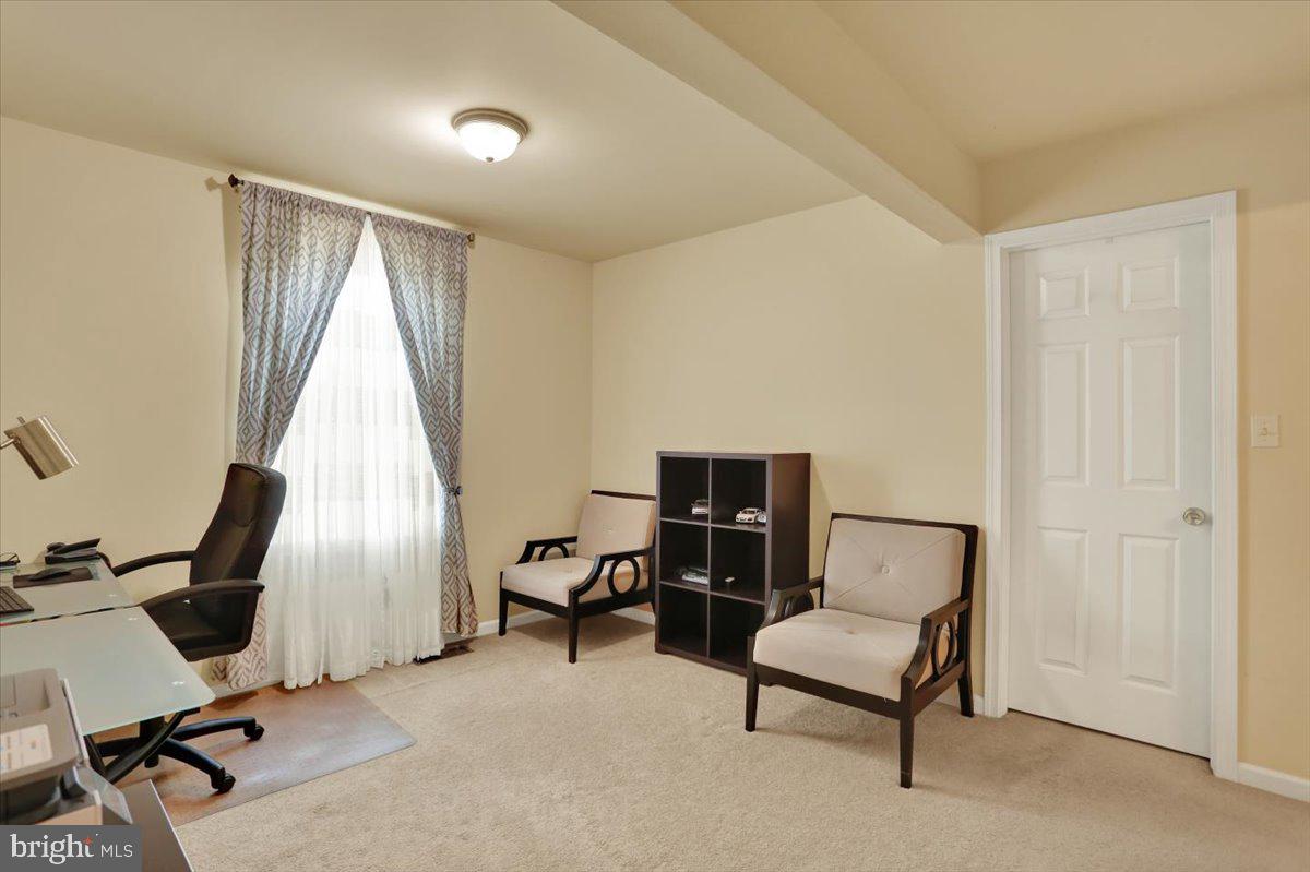 MEADOWBROOK - Residential