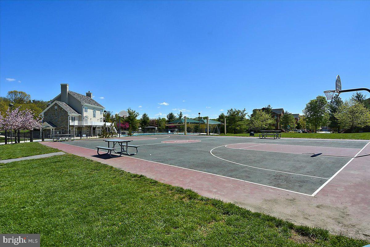 PINEY GLEN VILLAGE - Residential