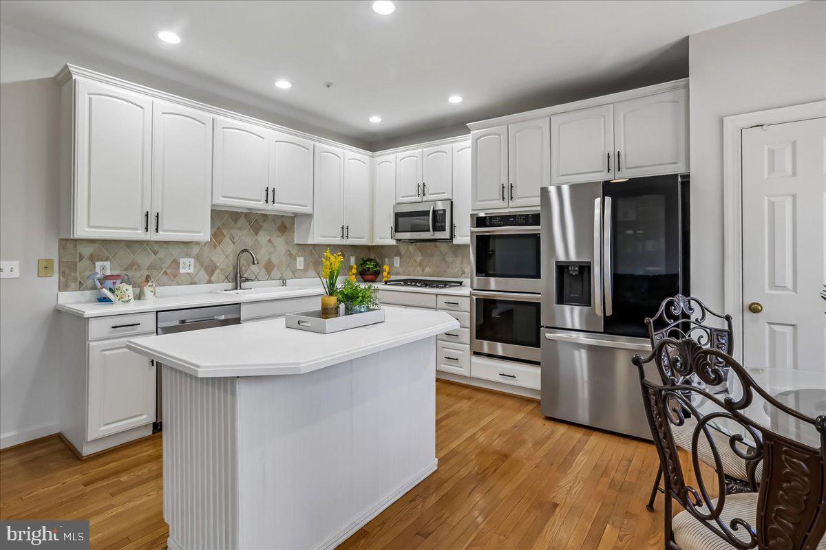 PINEY GLEN VILLAGE - Residential