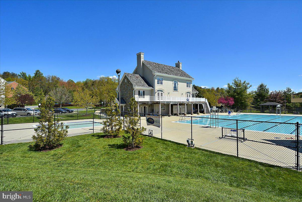 PINEY GLEN VILLAGE - Residential