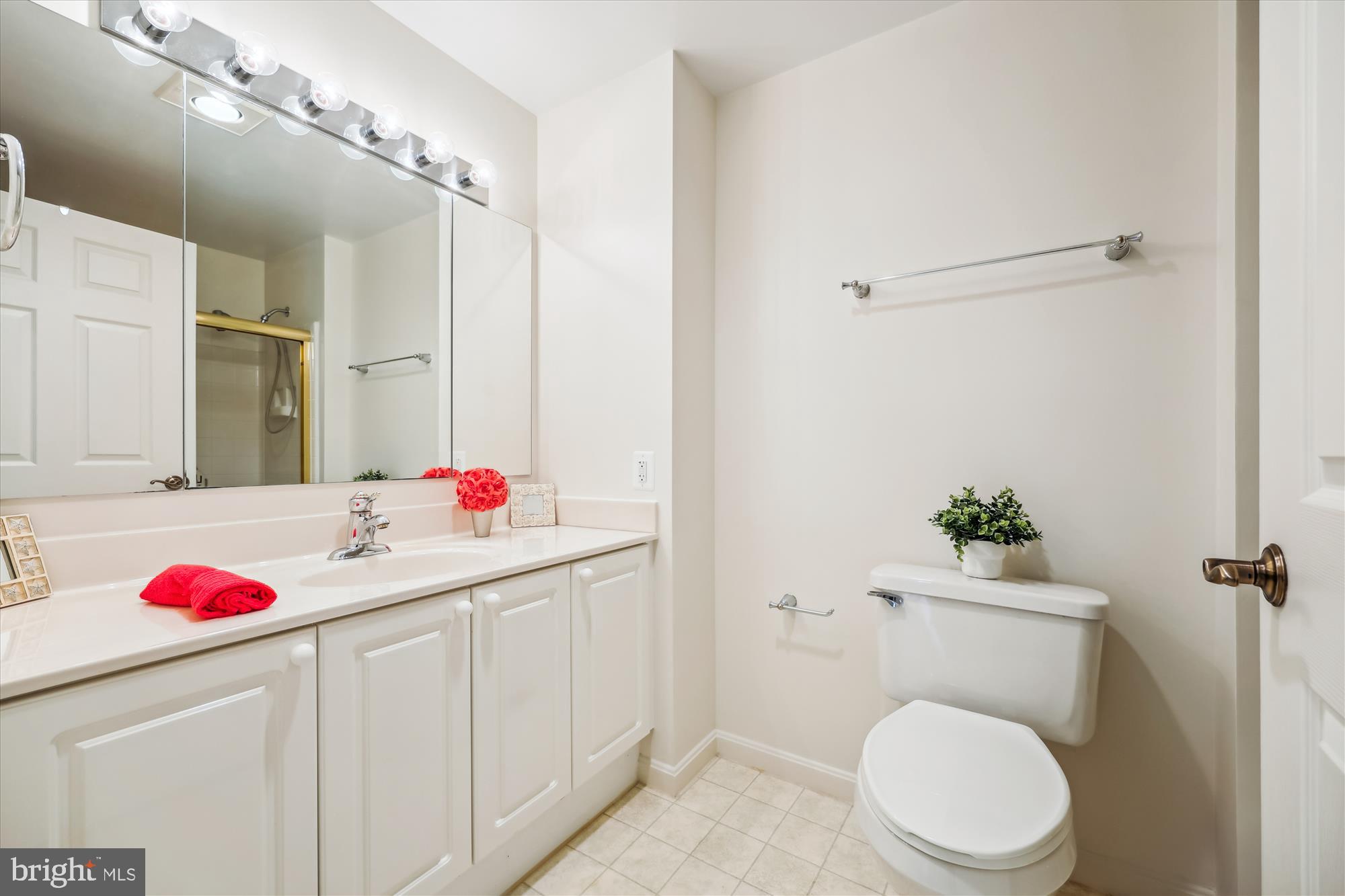OVERLOOK AT LEISURE WORLD - Residential
