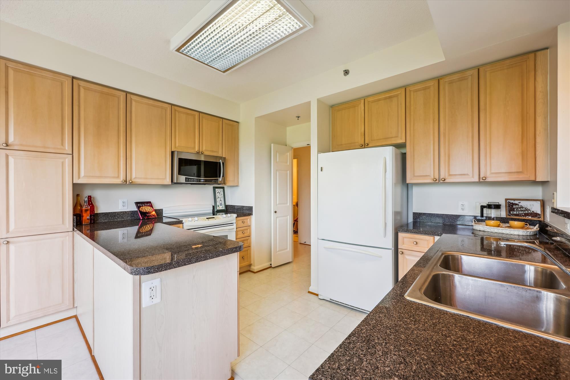 OVERLOOK AT LEISURE WORLD - Residential