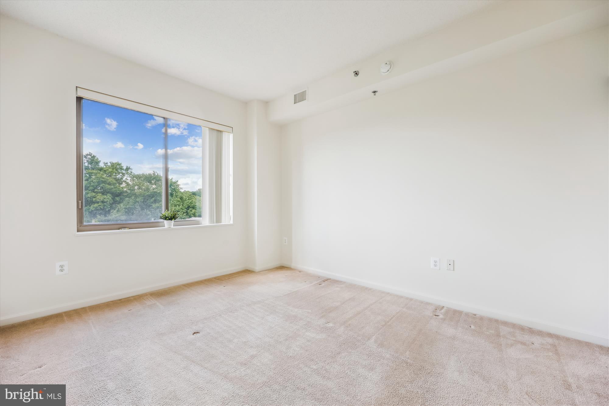 OVERLOOK AT LEISURE WORLD - Residential