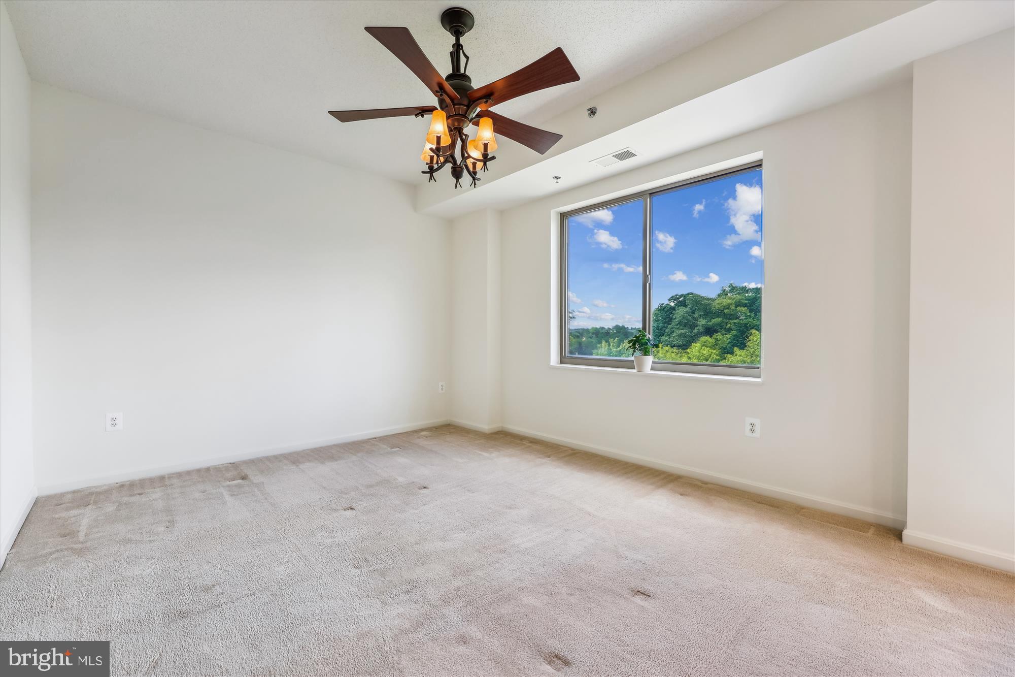 OVERLOOK AT LEISURE WORLD - Residential