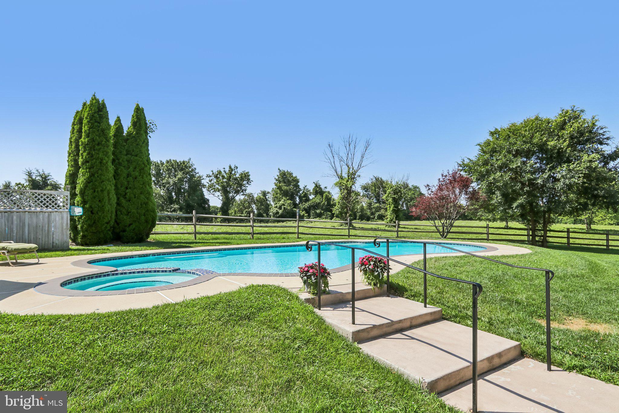 KENT FARM - Residential
