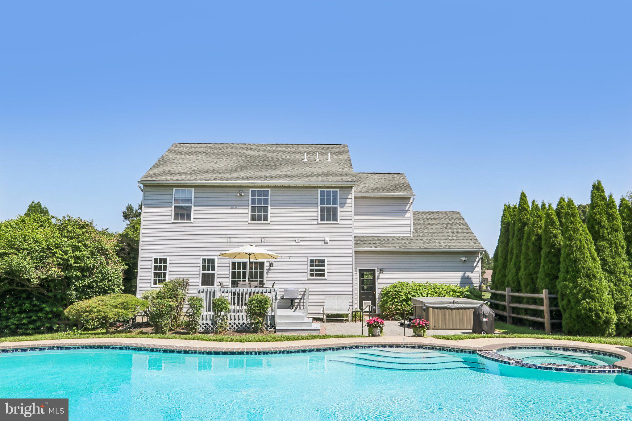 KENT FARM - Residential