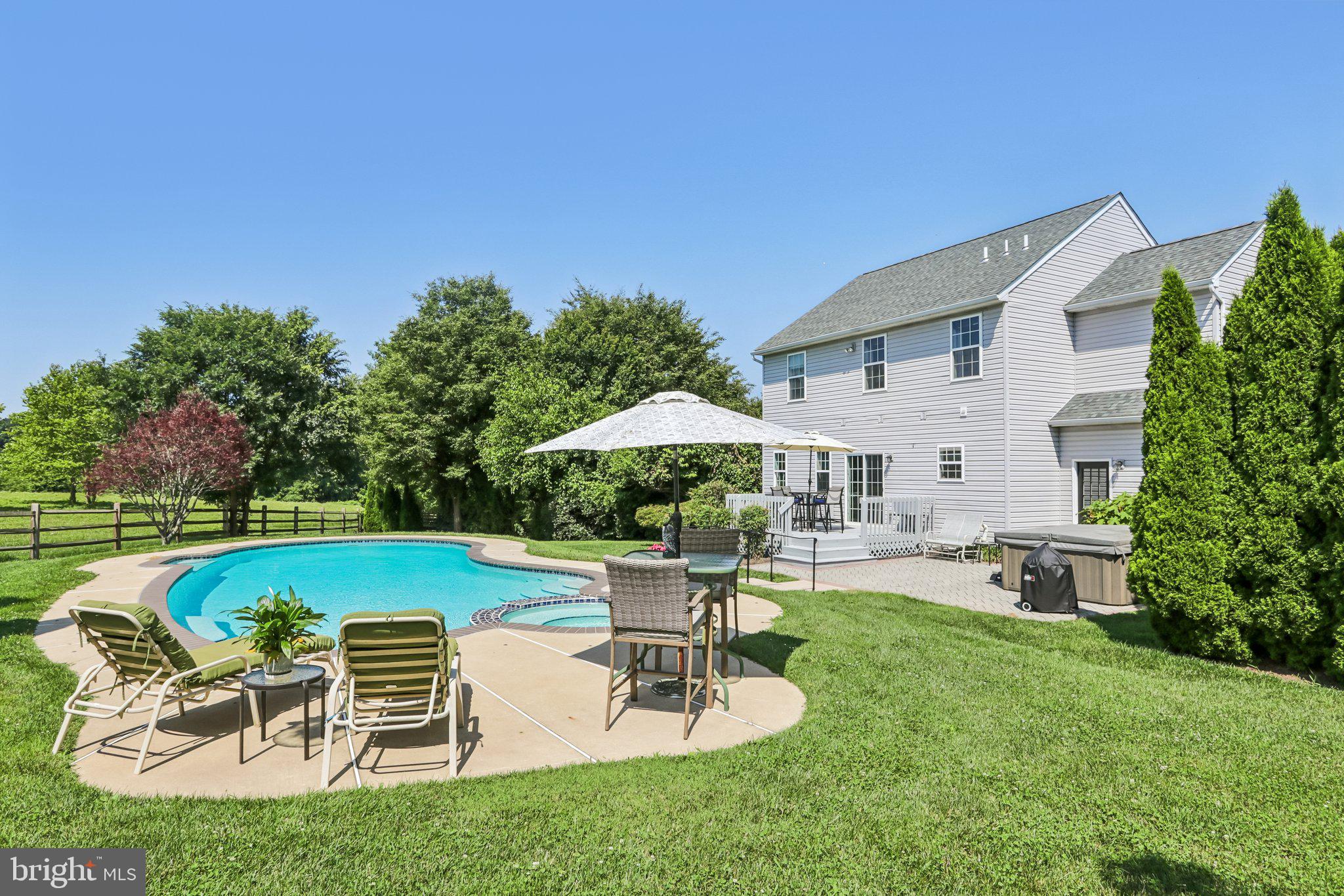 KENT FARM - Residential