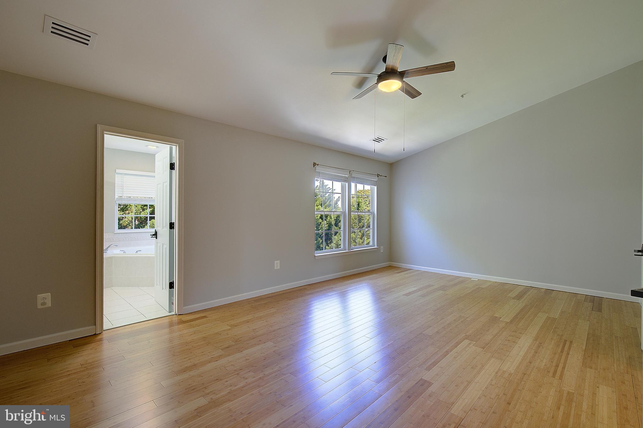 RIVER OAKS - Residential