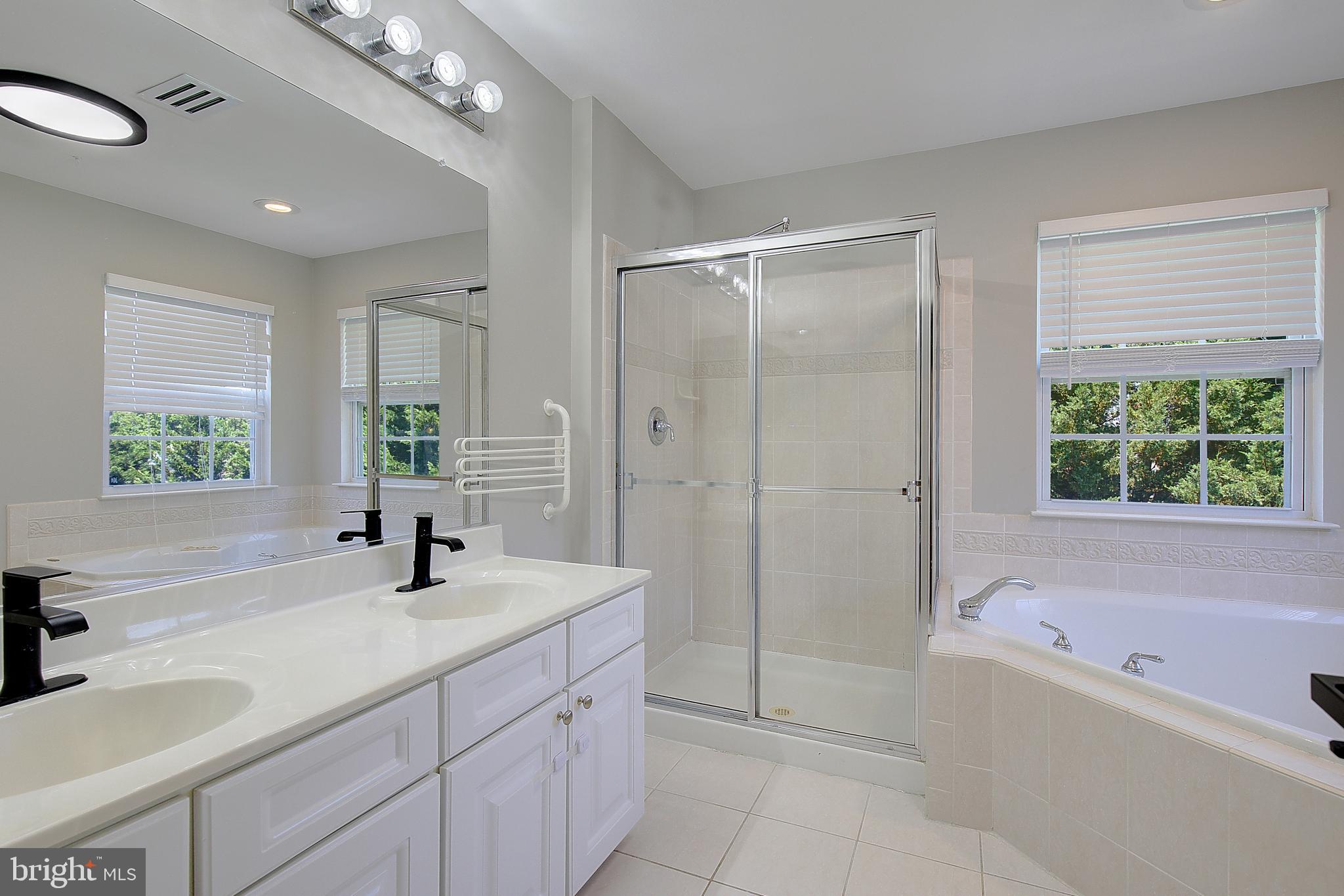 RIVER OAKS - Residential