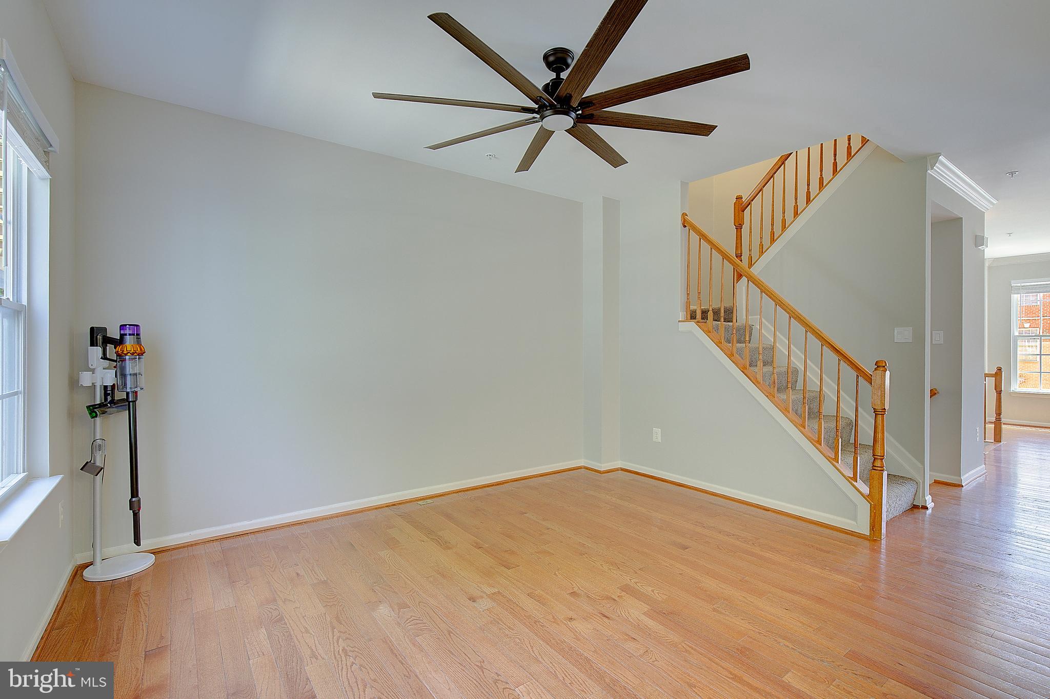 RIVER OAKS - Residential