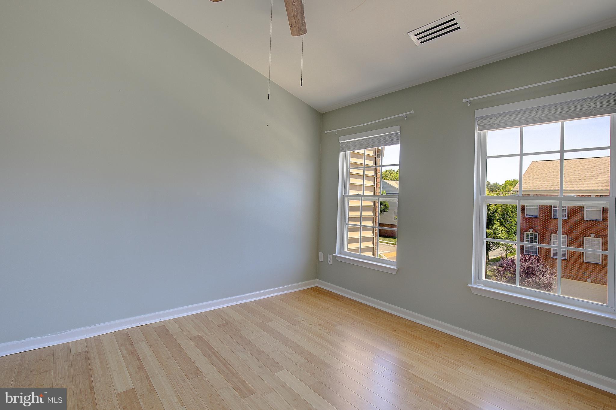RIVER OAKS - Residential