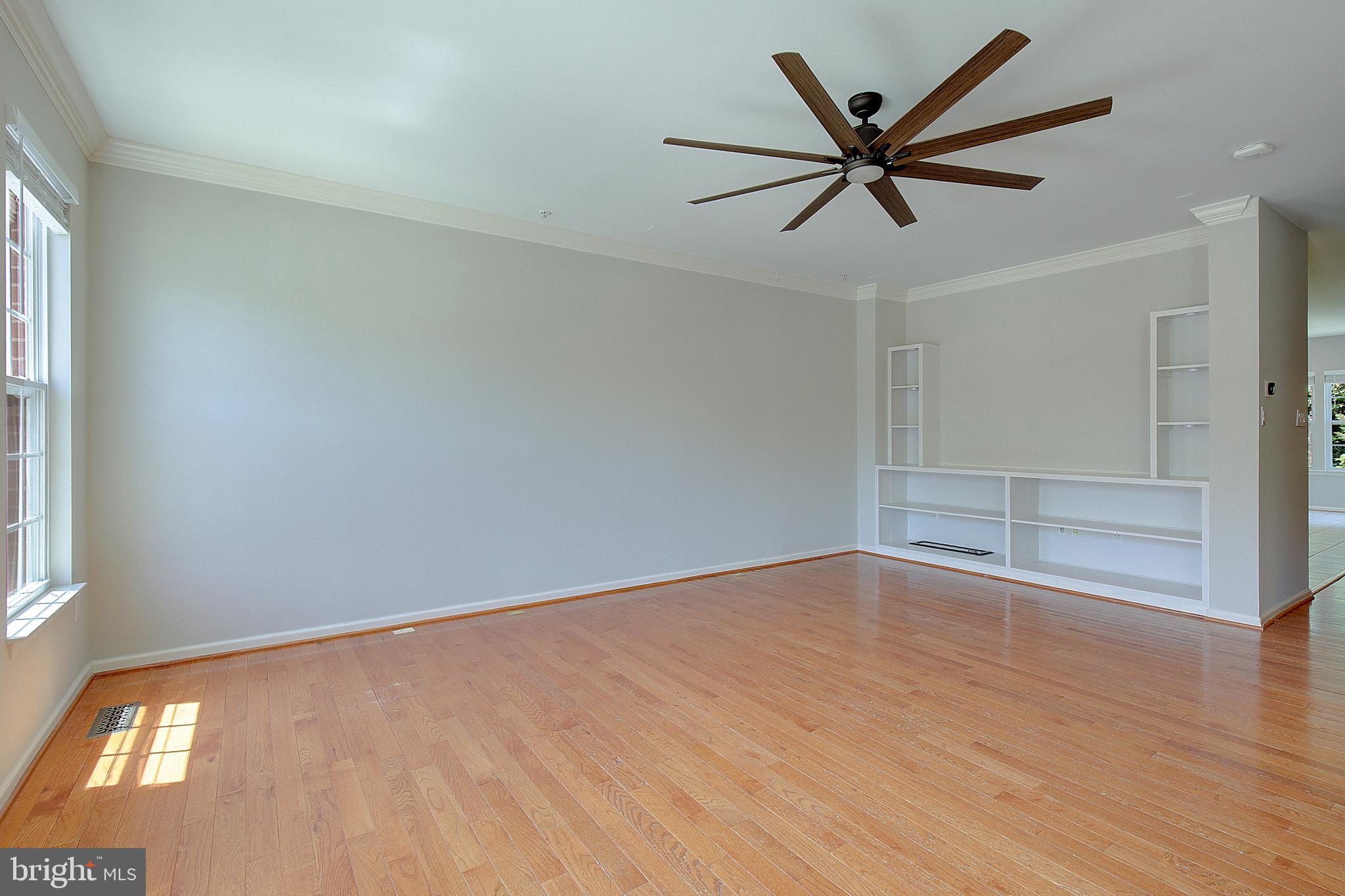 RIVER OAKS - Residential