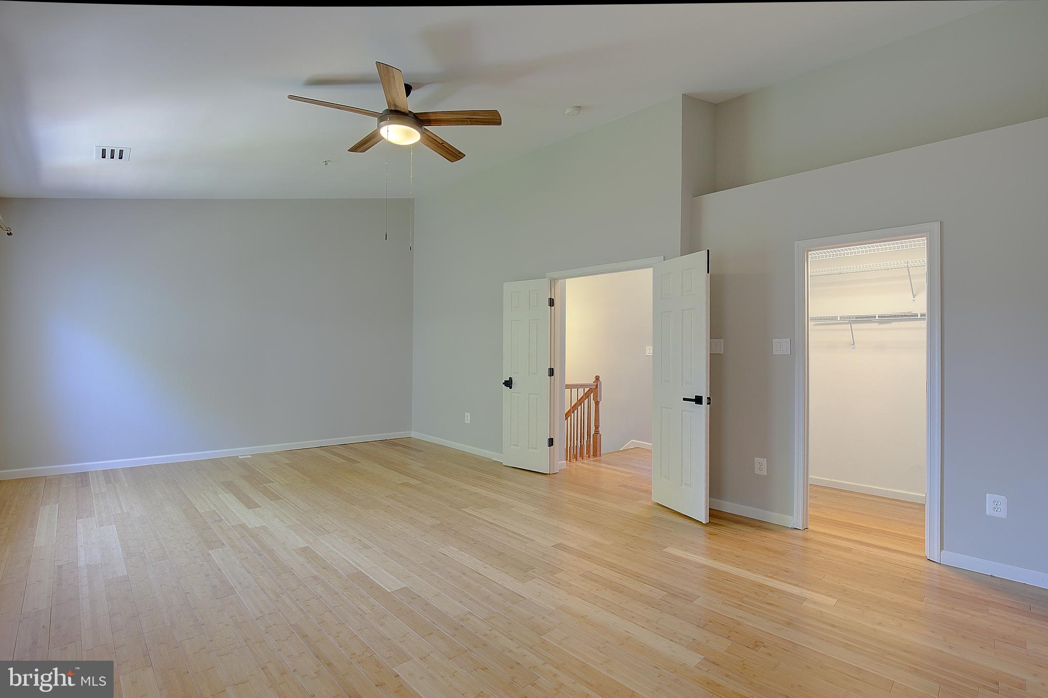 RIVER OAKS - Residential