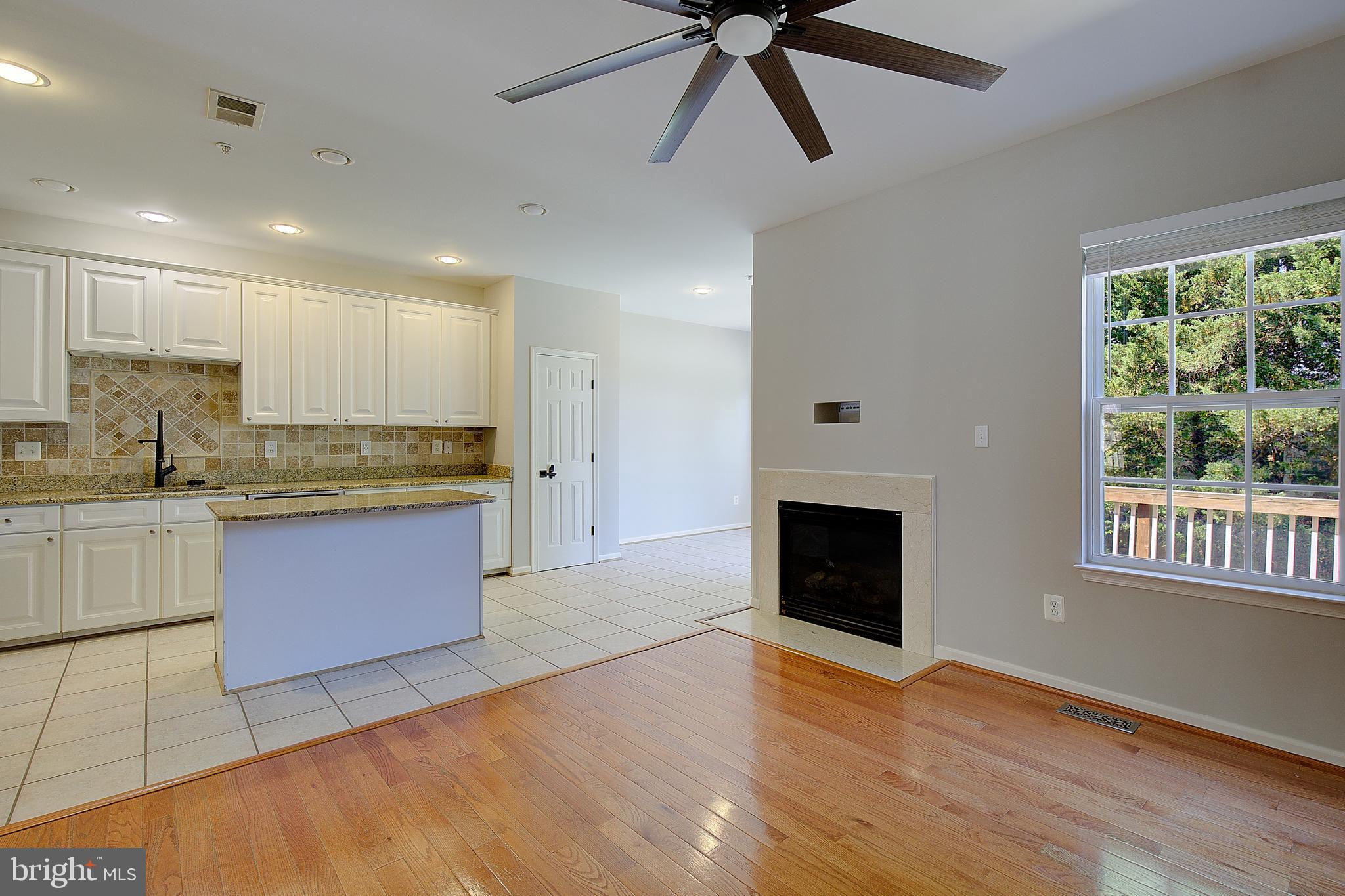 RIVER OAKS - Residential