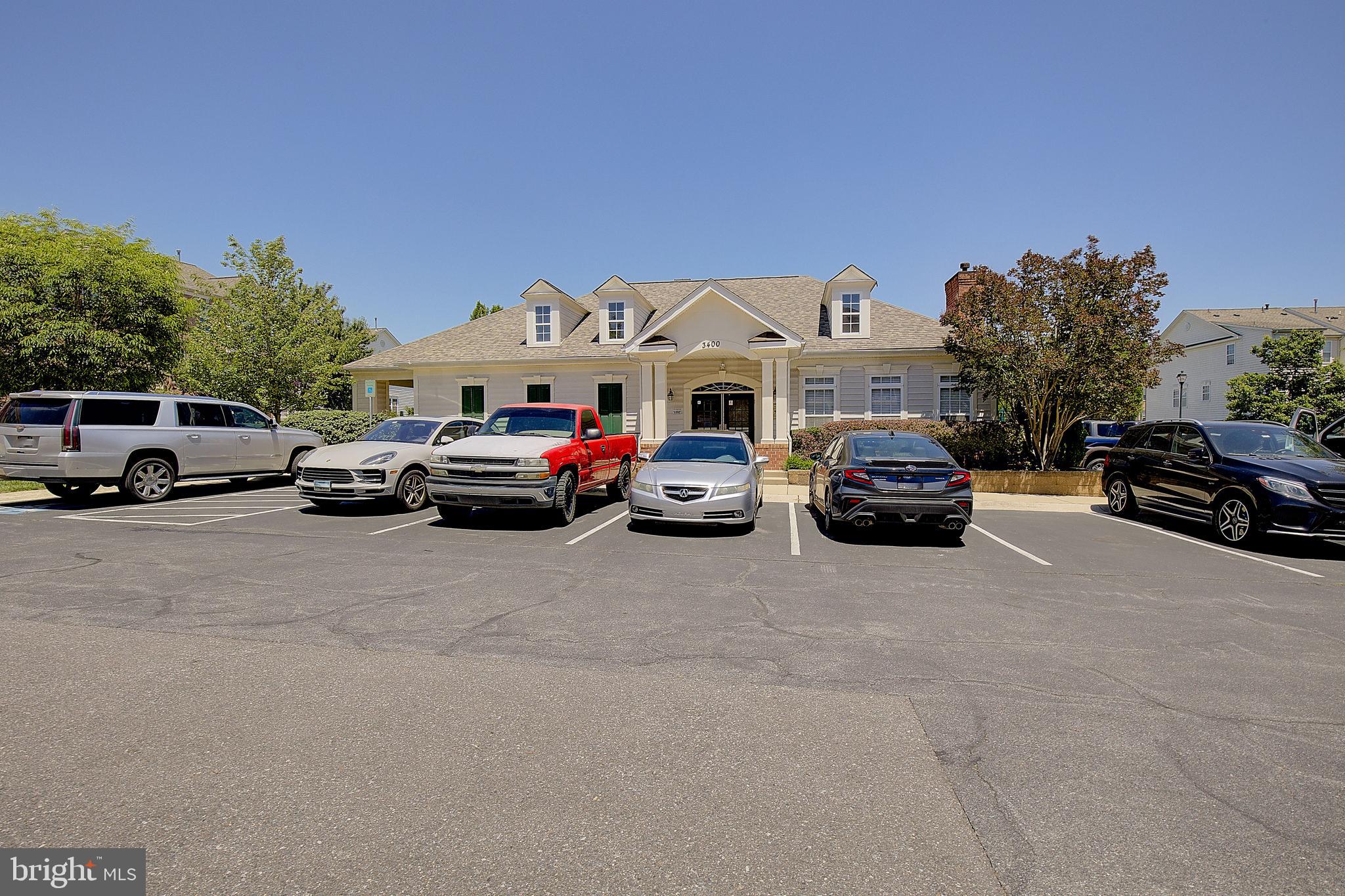 RIVER OAKS - Residential