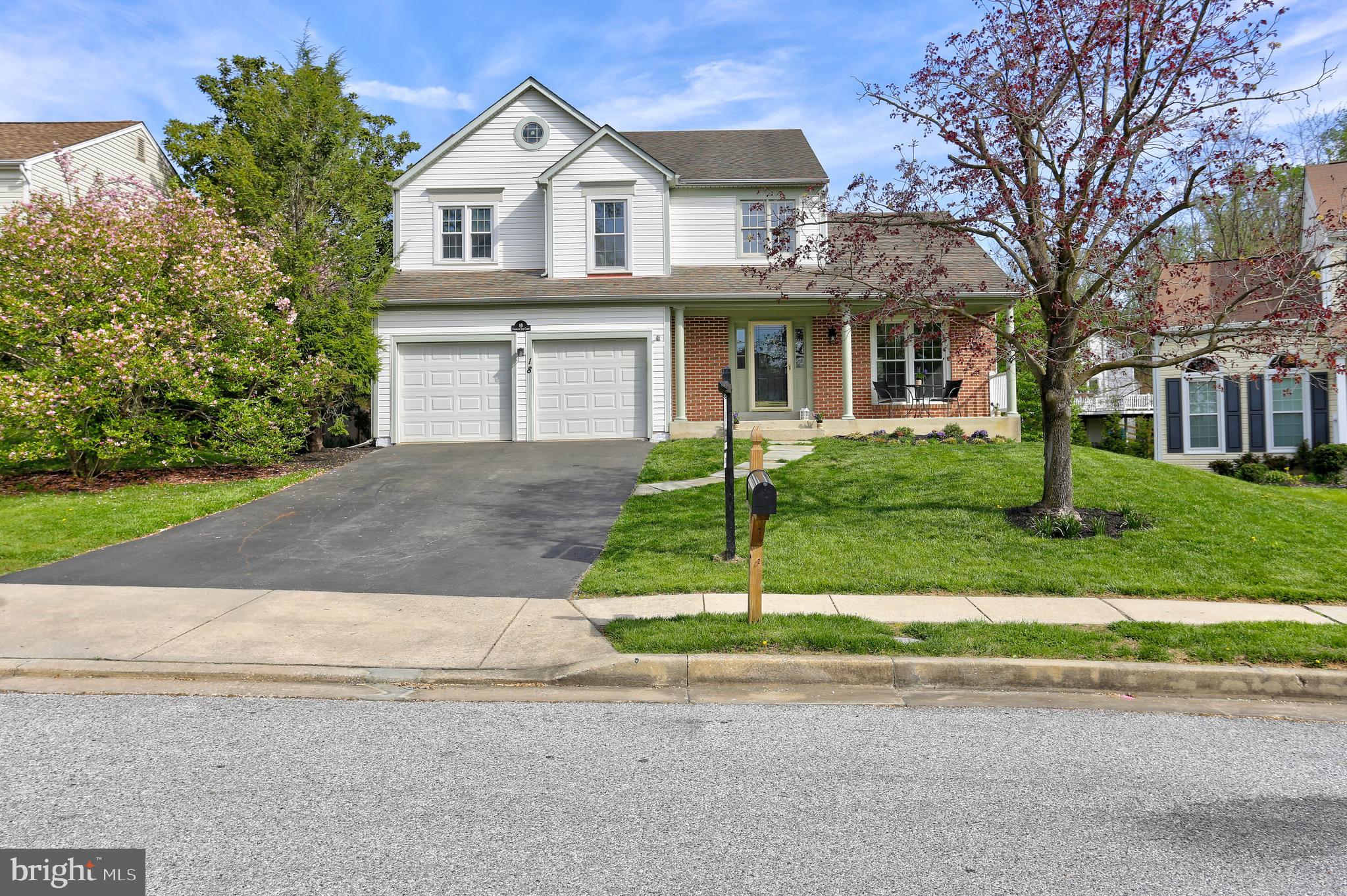 **Sellers have set an offer deadline for 4/20 at 12pm .  
Welcome to this beautifully maintained colonial situated on a quiet cul-de-sac in the desirable Patapsco Woods community of Catonsville. This home features three finished levels of living space including a versatile in-law suite, brand new hardwood flooring in the kitchen (April 2026), refinished hardwoods in the foyer (April 2026), fresh paint (April 2026) , and new carpeting throughout the main and upper levels (April 2026). The main level offers a traditional layout  including a family room just off the spacious kitchen and a convenient half bathroom- ideal for everyday living and entertaining. The upper level includes four bedrooms, highlighted by a primary suite with a private full bath. The finished walk-out lower level offers an in-law suite complete with a kitchen, full bathroom, living room area, and two additional rooms providing flexible space for guests, home office use, or extended living, along with ample storage space.  Enjoy outdoor living and entertaining  on the screened-in porch located just off the kitchen, over looking the backyard. Additional highlights include a two-car garage, ceiling fans in all the bedrooms and living room, recessed lighting, and a common area for play at the end of the cul-de-sac.  Conveniently located within minutes to local commuter routes, dining, and shopping along with a short walking distance to Patapsco State Park.

Other updates include hot water heater (2025), patio (2021), french drain (2022), dishwasher (2021), washing machine (2022), dryer (2023), kitchen refrigerator (2020), basement refrigerator (2021), A/C (2020), basement carpet (2022), updated primary bathroom walk-in shower and flooring (2025), updated hallway tub/shower and flooring (2025)