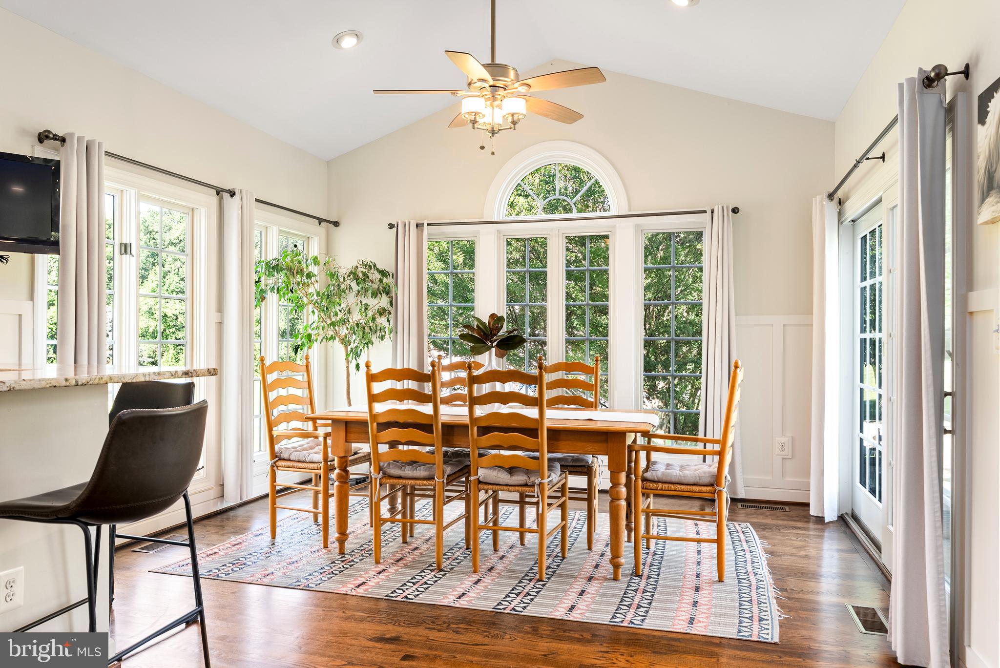 CHESTNUT WOODS - Residential
