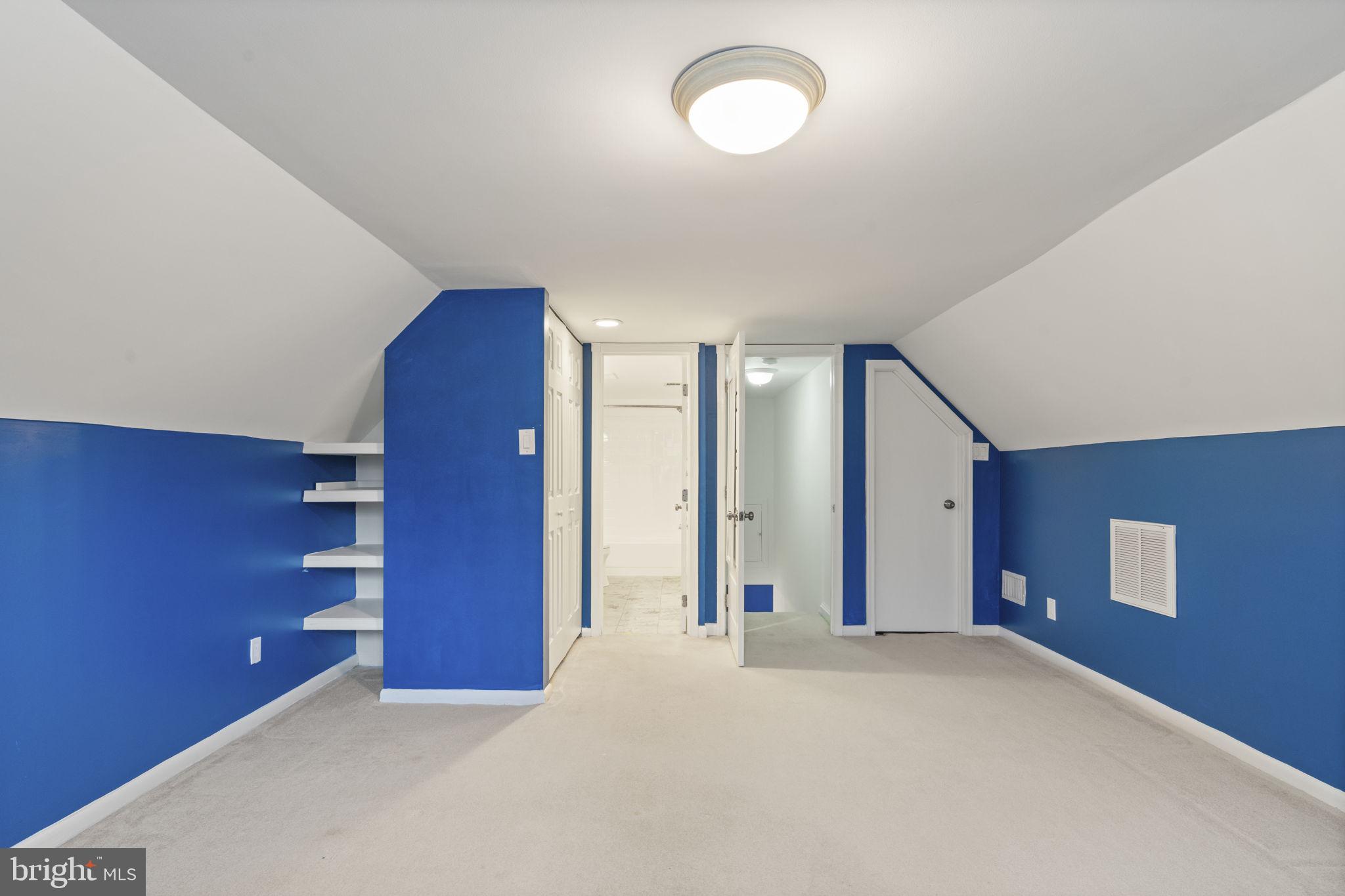 RESTON - Residential