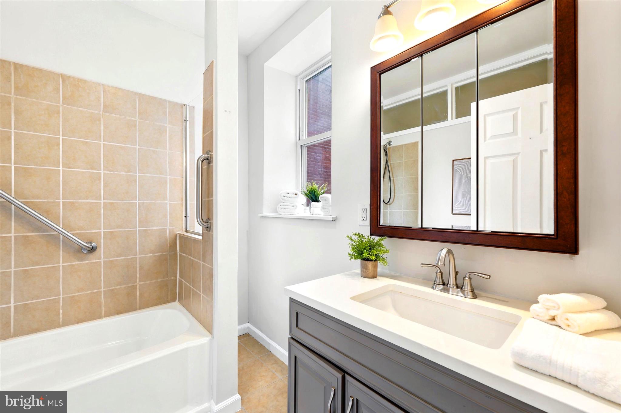 OLDE KENSINGTON - Residential