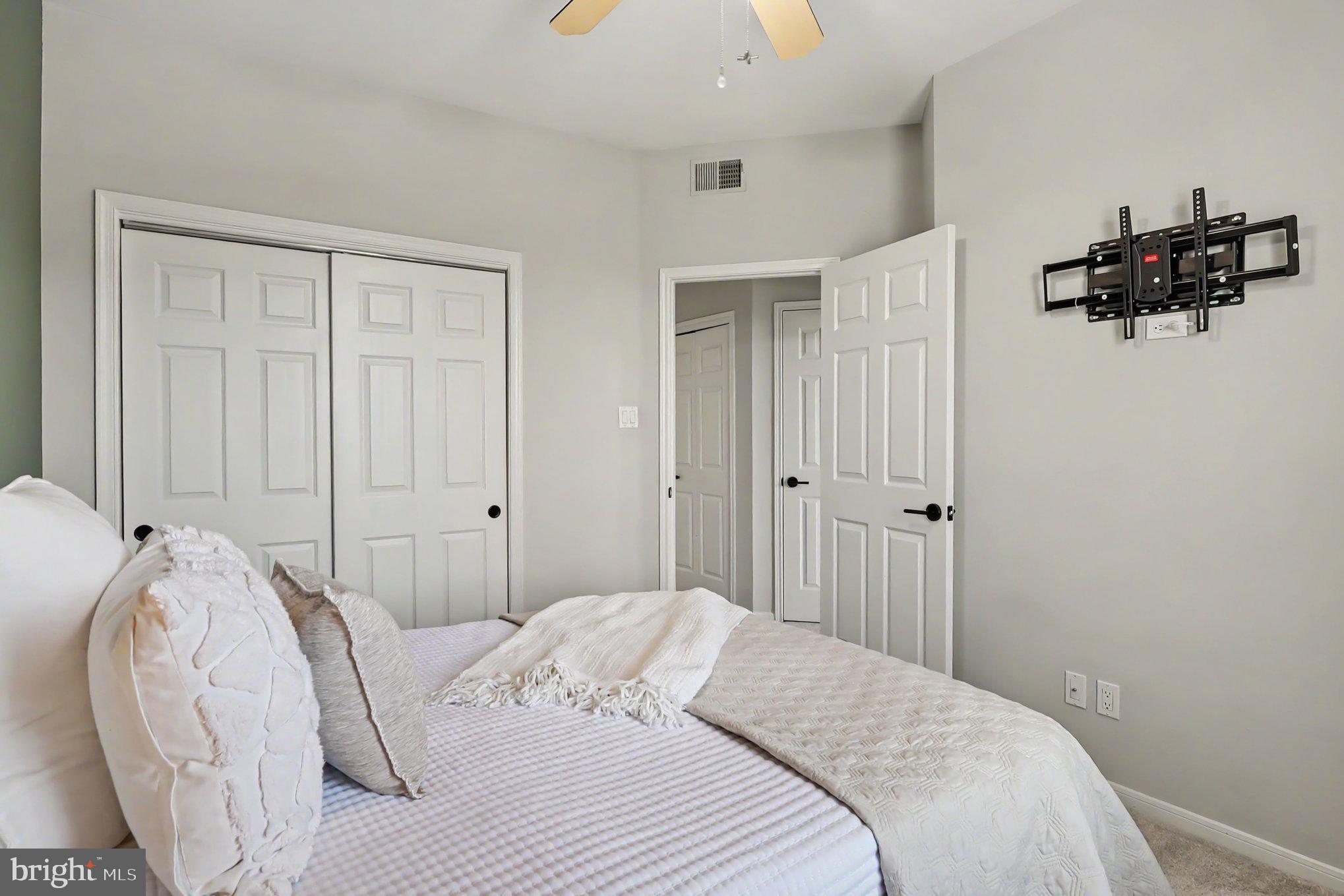BROOKMEADE CONDO - Residential