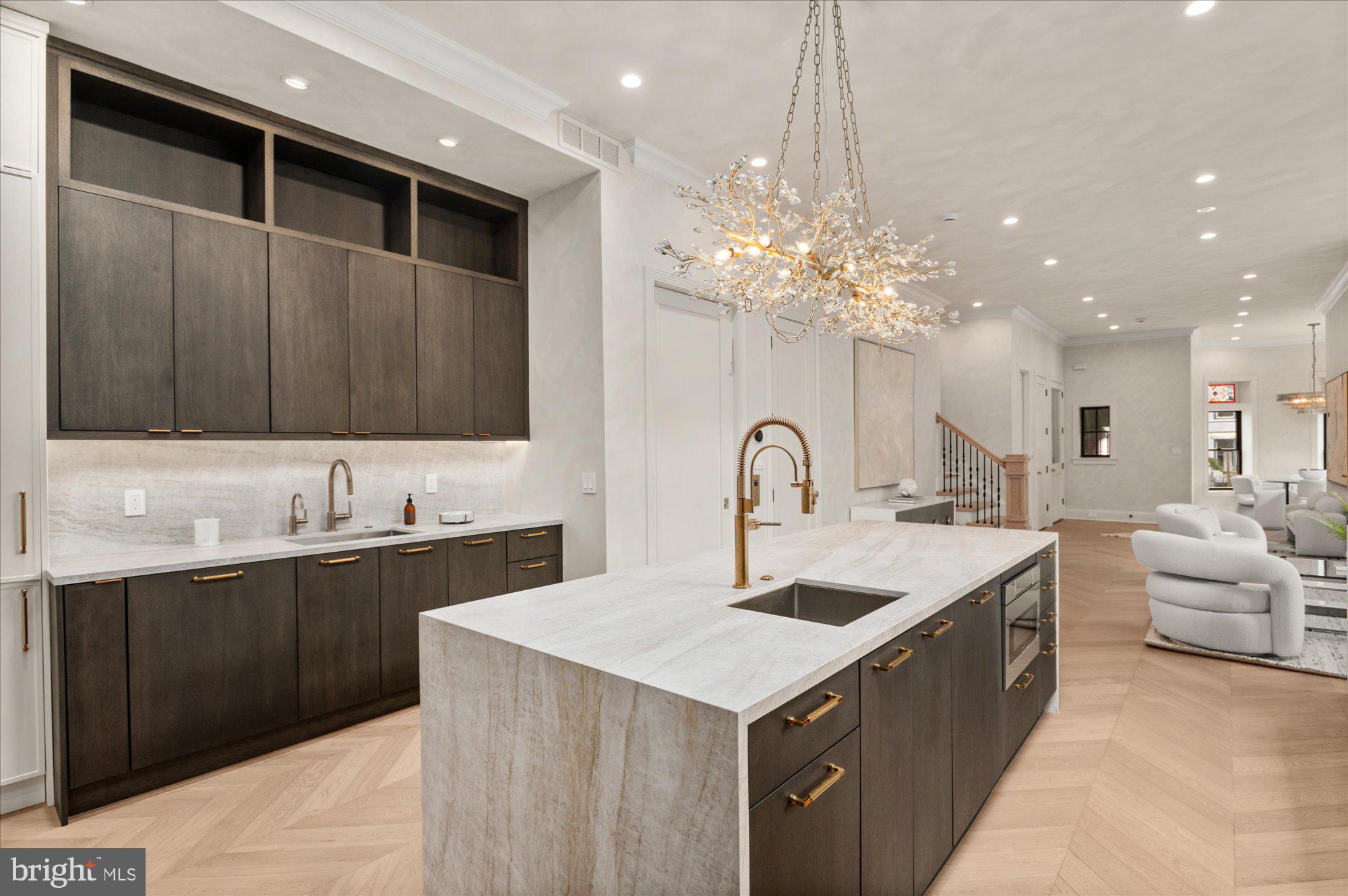 LOGAN CIRCLE - Residential