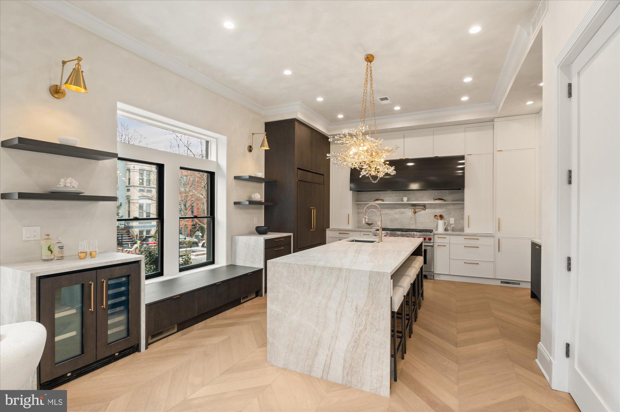 LOGAN CIRCLE - Residential