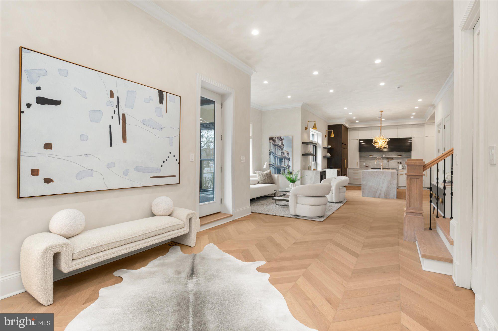 LOGAN CIRCLE - Residential