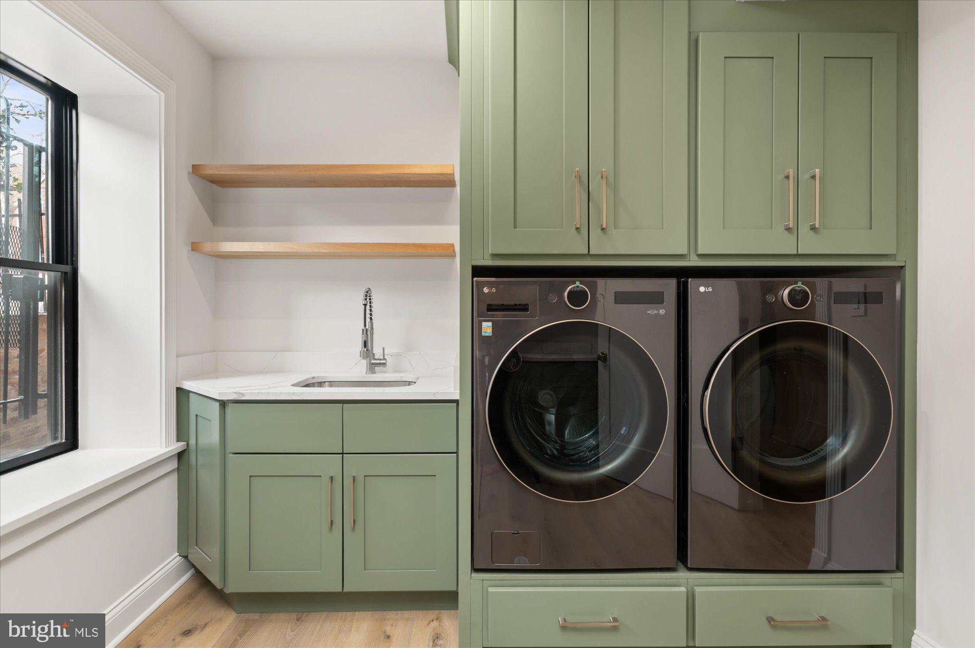 LOGAN CIRCLE - Residential