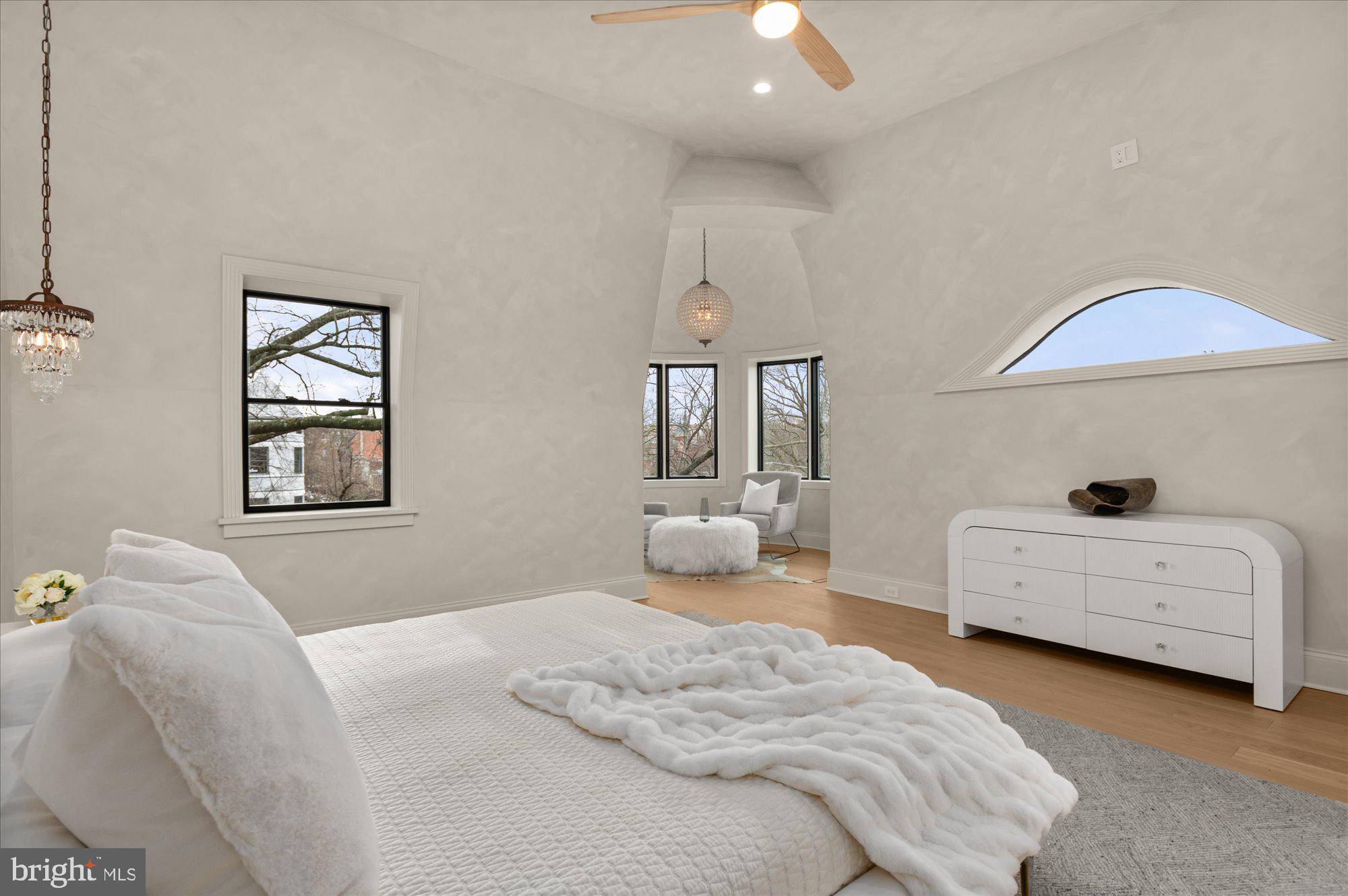 LOGAN CIRCLE - Residential