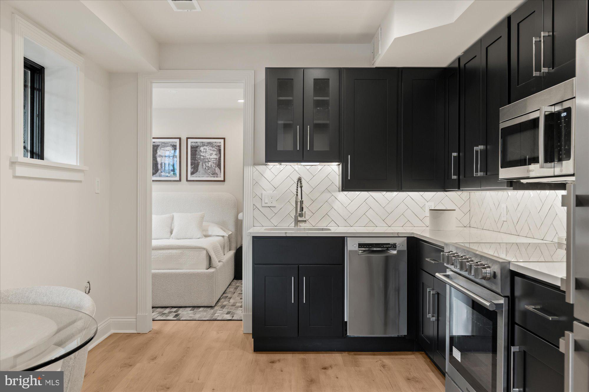 LOGAN CIRCLE - Residential