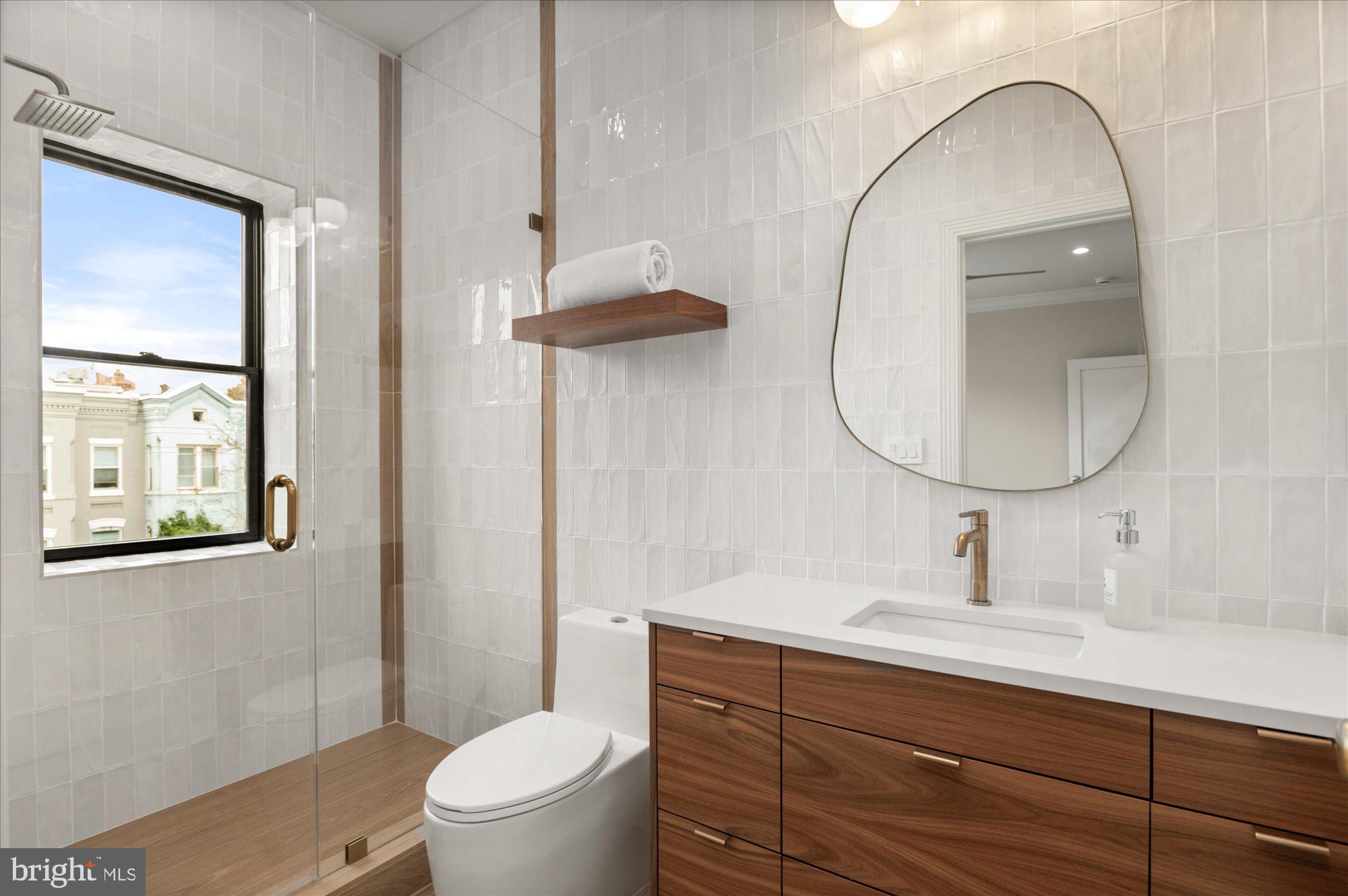 LOGAN CIRCLE - Residential