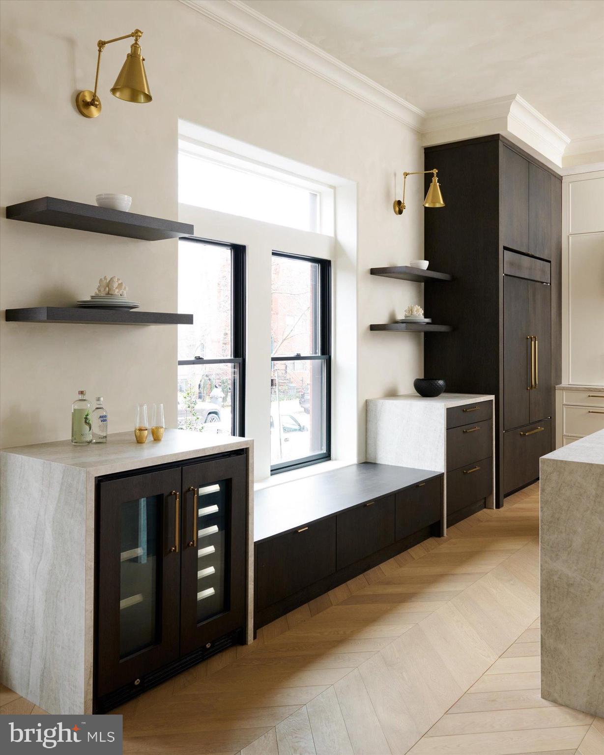 LOGAN CIRCLE - Residential