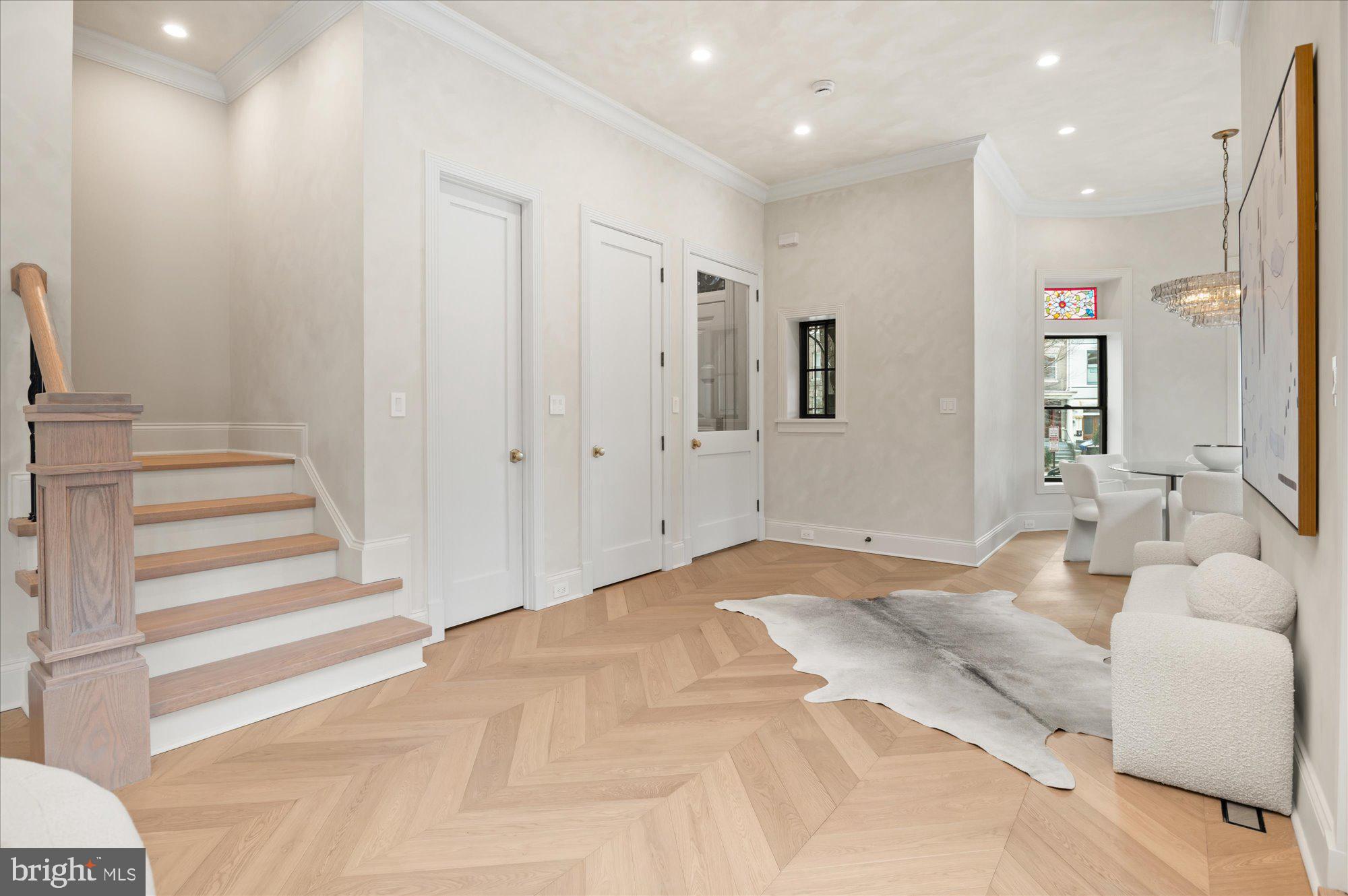 LOGAN CIRCLE - Residential