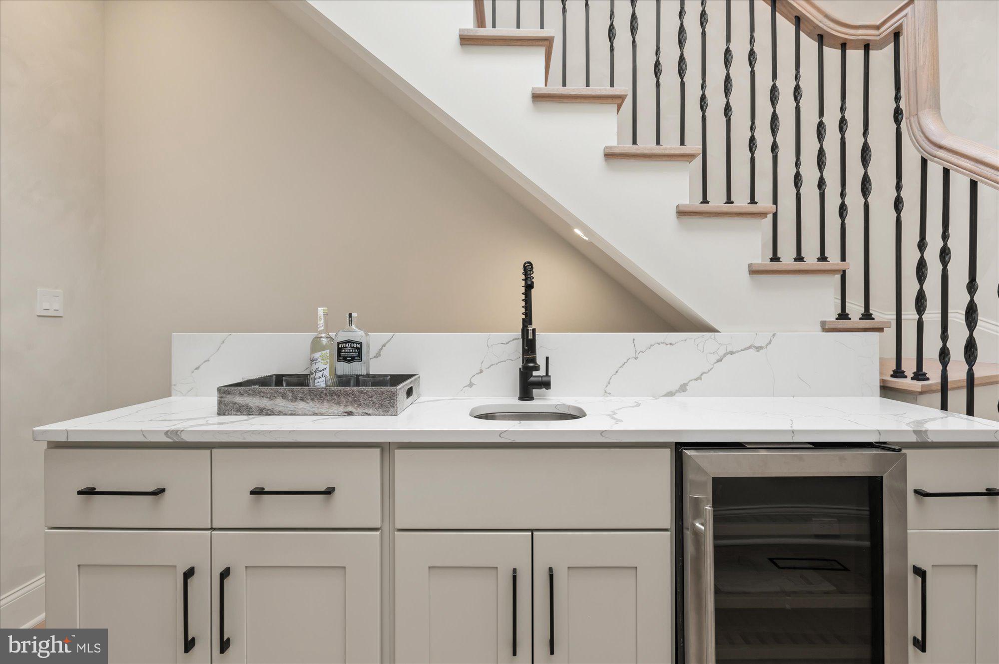 LOGAN CIRCLE - Residential