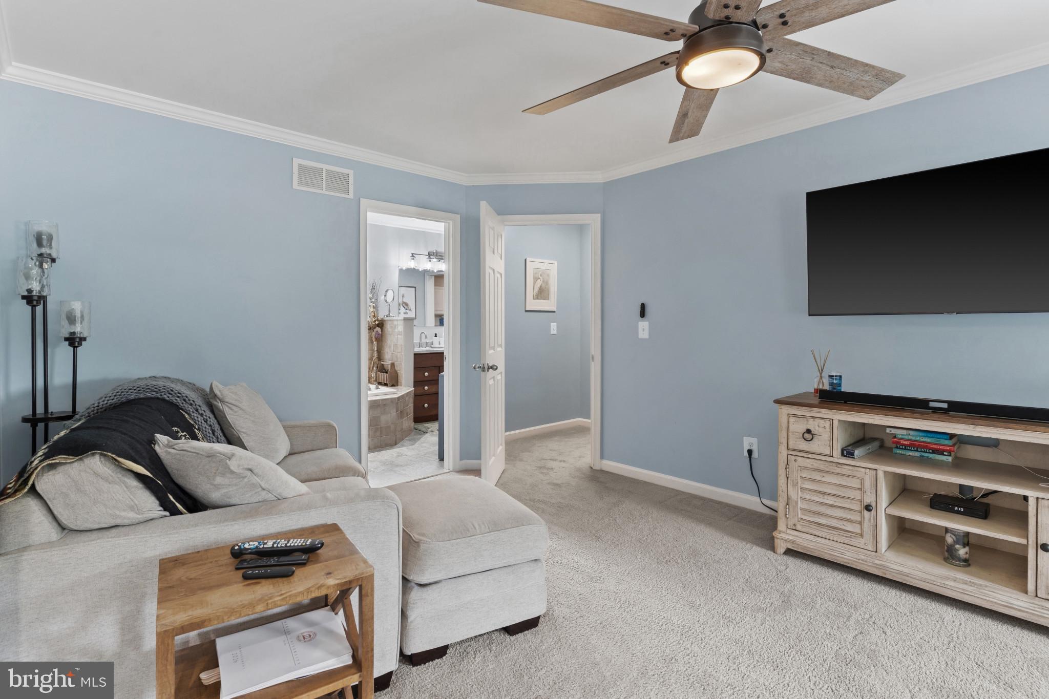 COURTS OF CROFTON - Residential