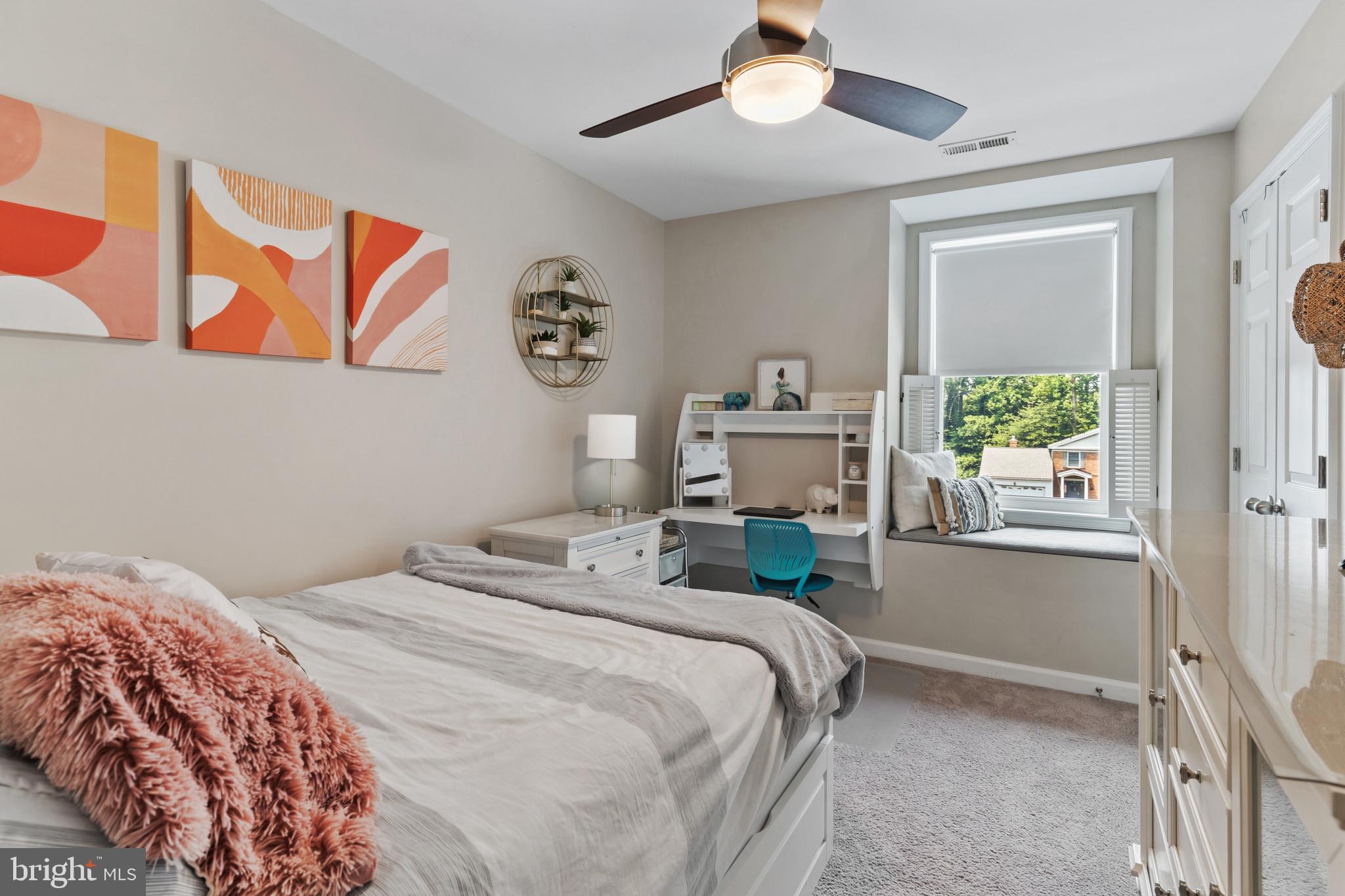 COURTS OF CROFTON - Residential