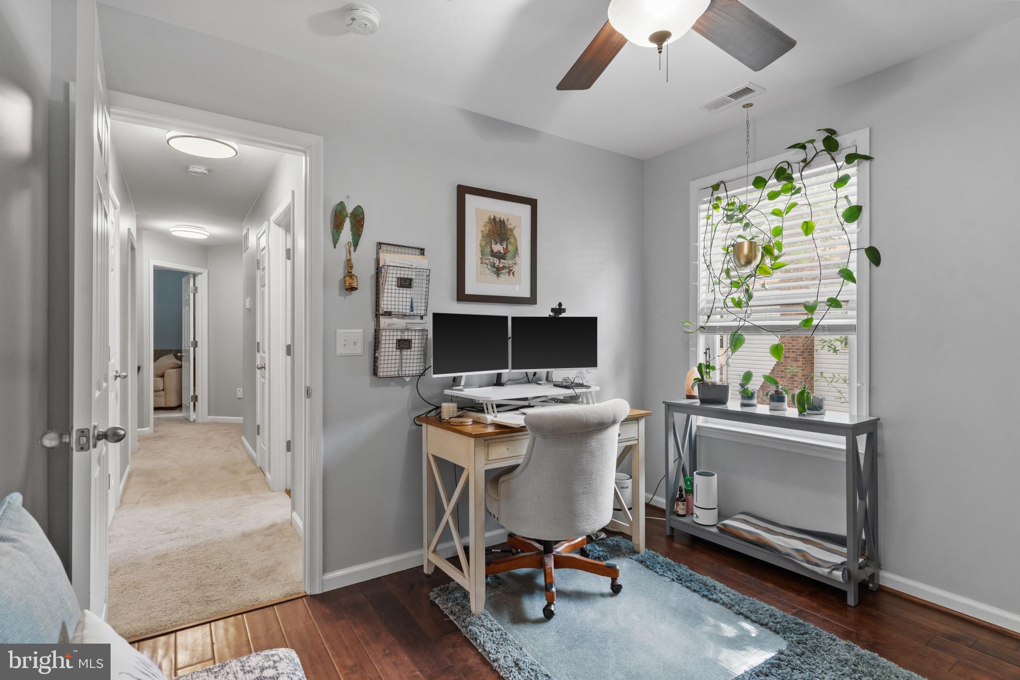 COURTS OF CROFTON - Residential