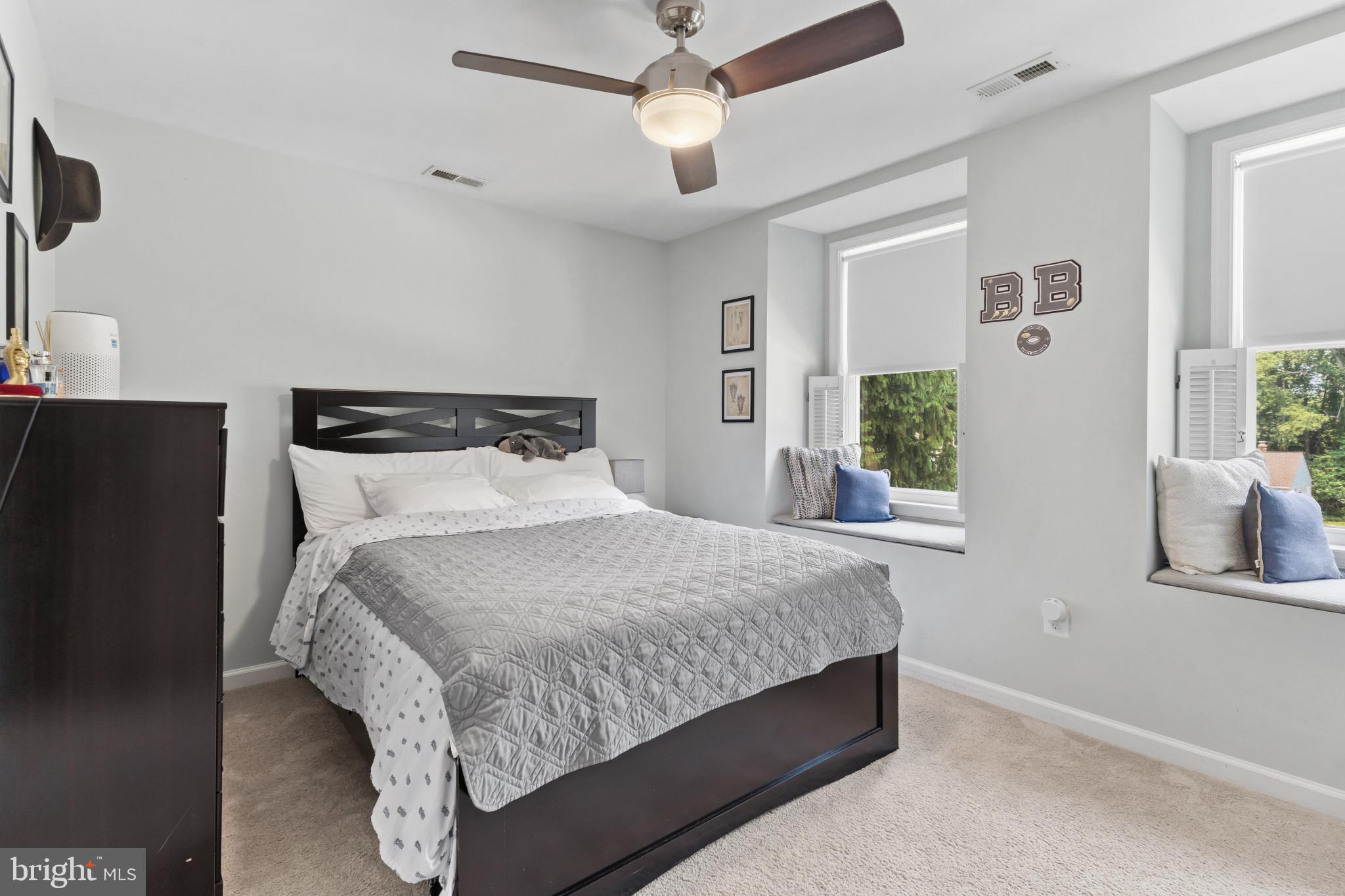 COURTS OF CROFTON - Residential
