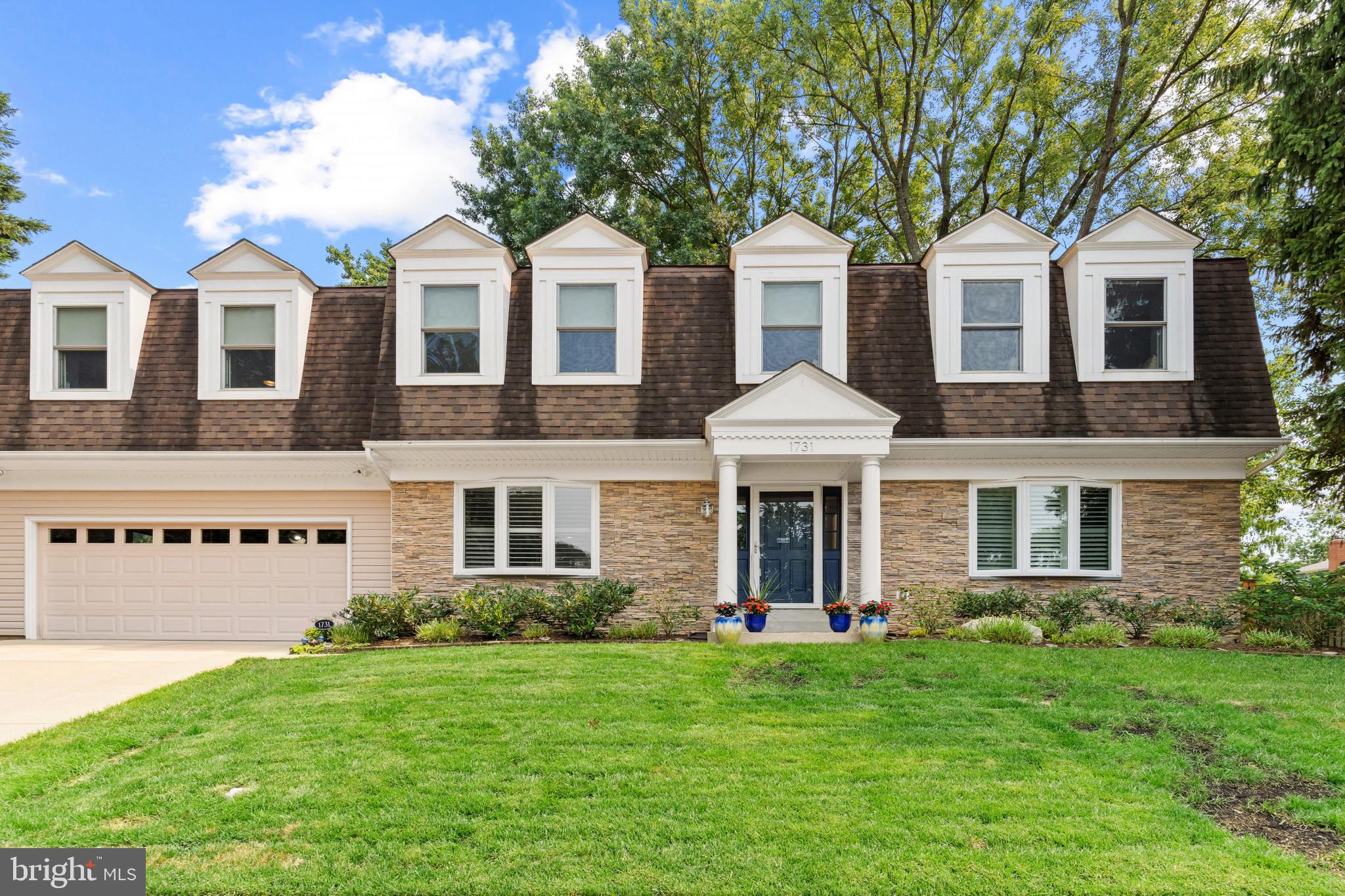 COURTS OF CROFTON - Residential