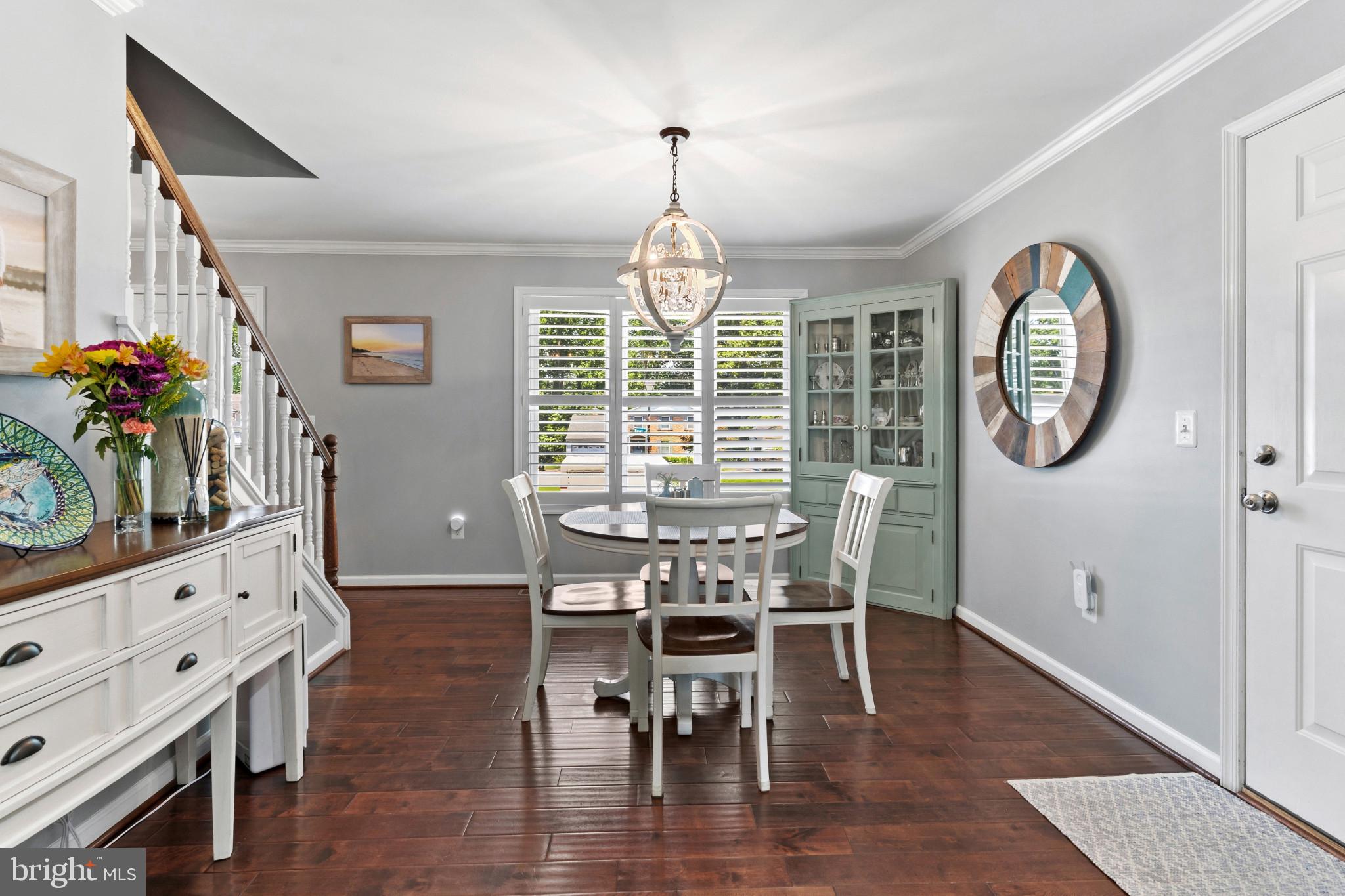 COURTS OF CROFTON - Residential